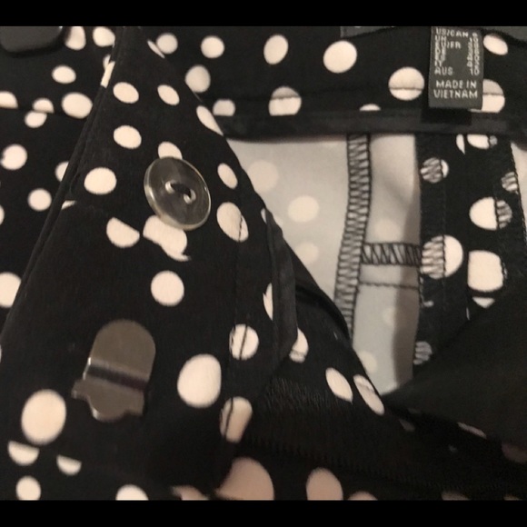 SOLD❗️ADRIANNA PAPELL  Black Polka Dot Dress Pants. Straight leg pant.Size 6 - Picture 6 of 7